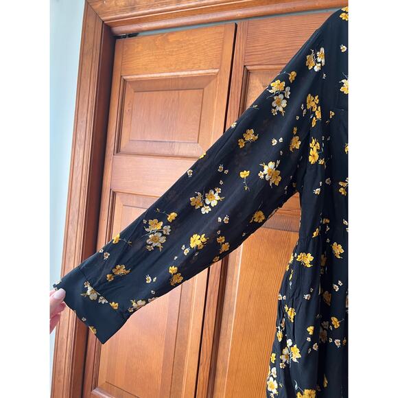 Torrid Women's Button Front Floral Babydoll Tunic Top Yellow Black Size 2 - Picture 8 of 11